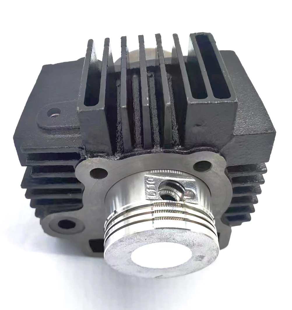 VQ-125R Engine Sleeve and Piston