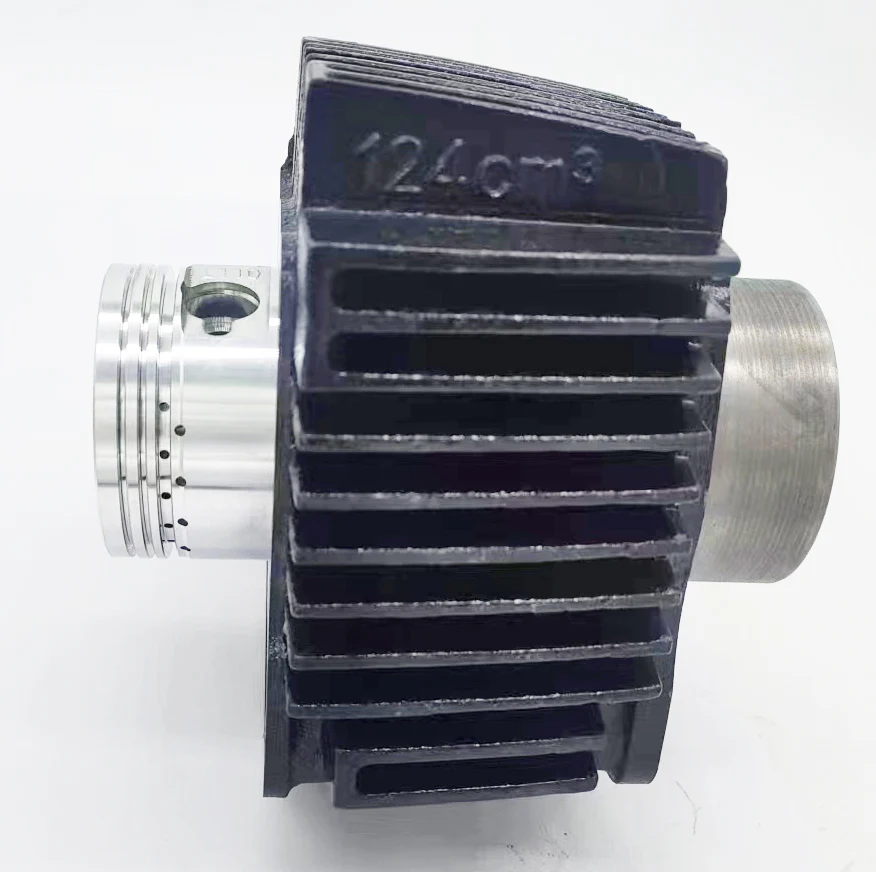 VQ-125R Engine Sleeve and Piston - Image 3